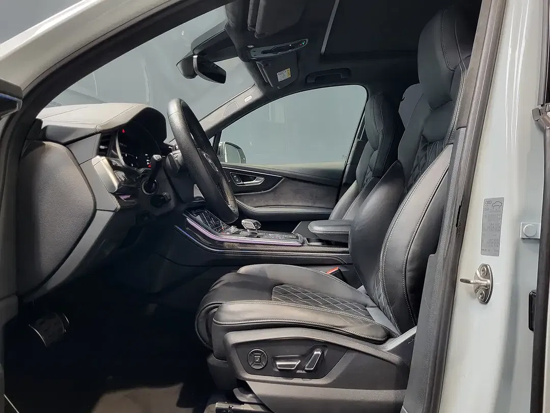 Audi SQ7 - Thumbnail 7