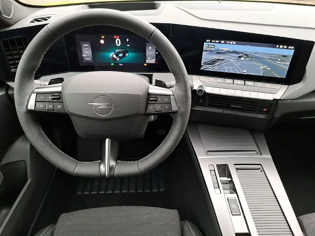 Opel Astra - Thumbnail 12
