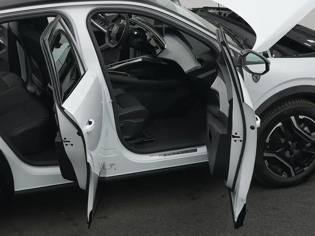 Peugeot 3008 - Thumbnail 9
