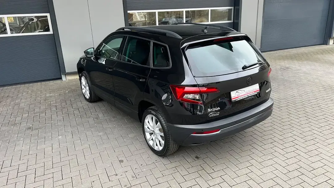 Skoda Karoq - Thumbnail 9
