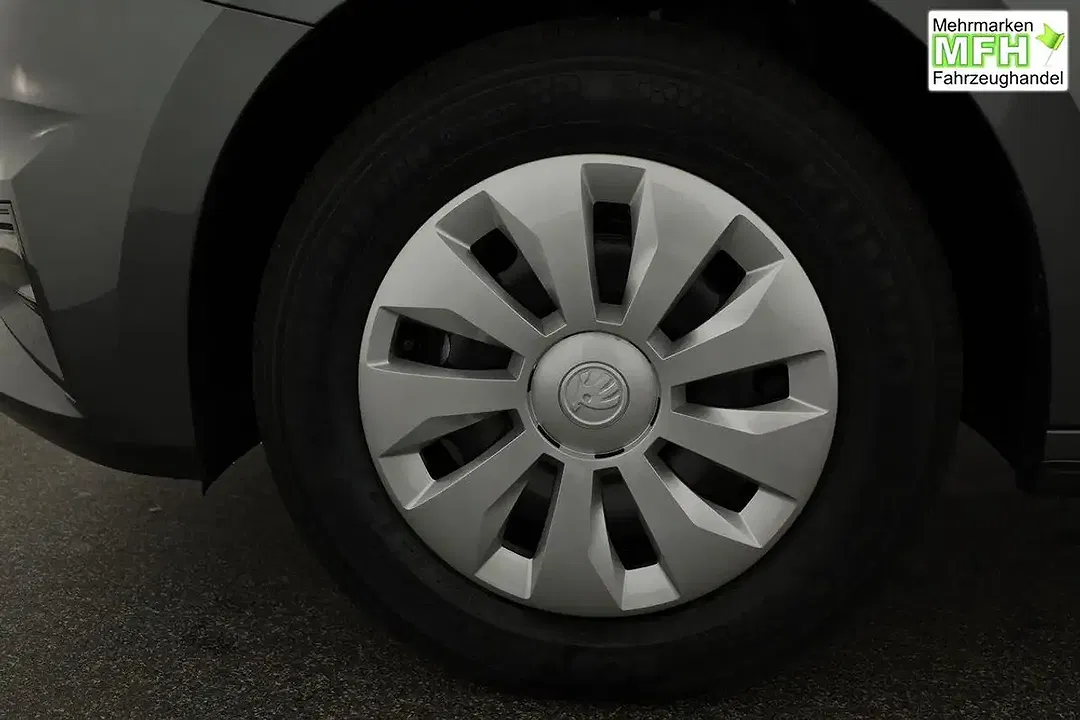 Skoda Fabia - Thumbnail 12