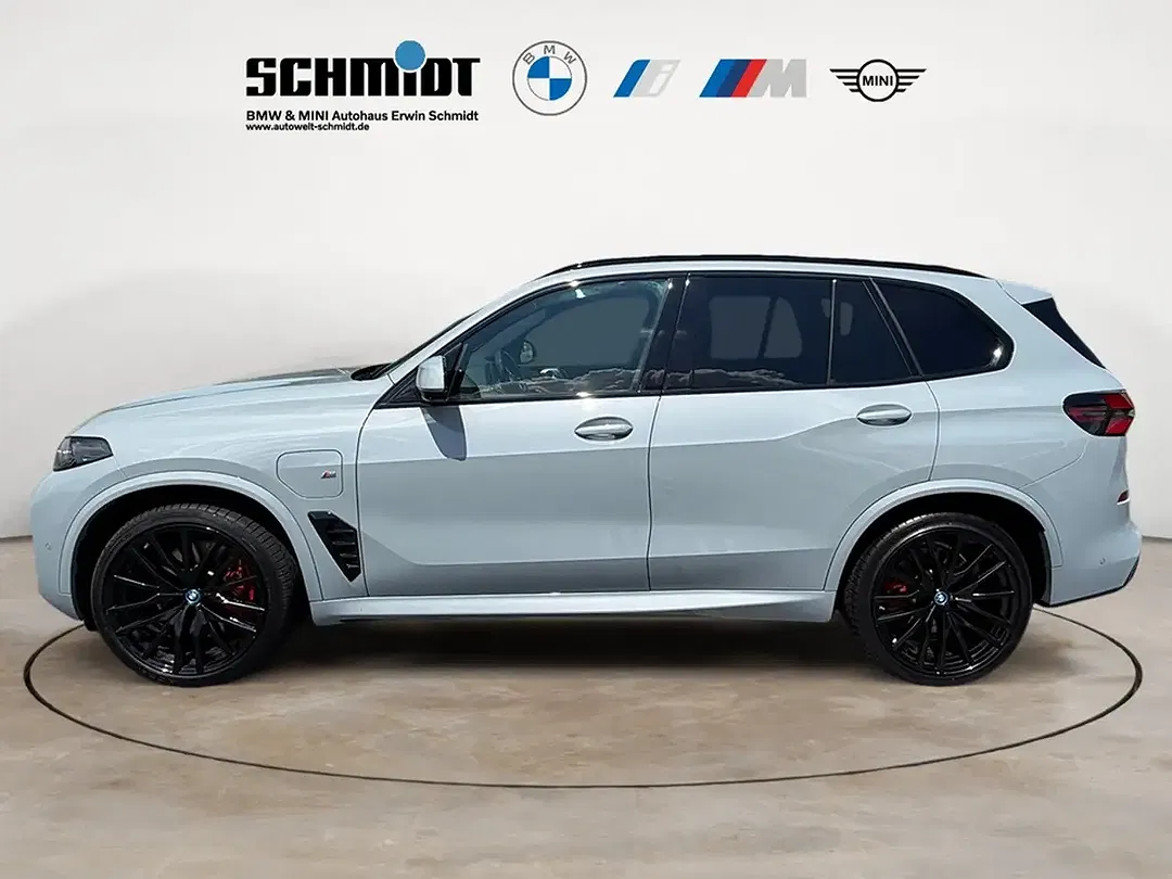 BMW X5 - Thumbnail 3