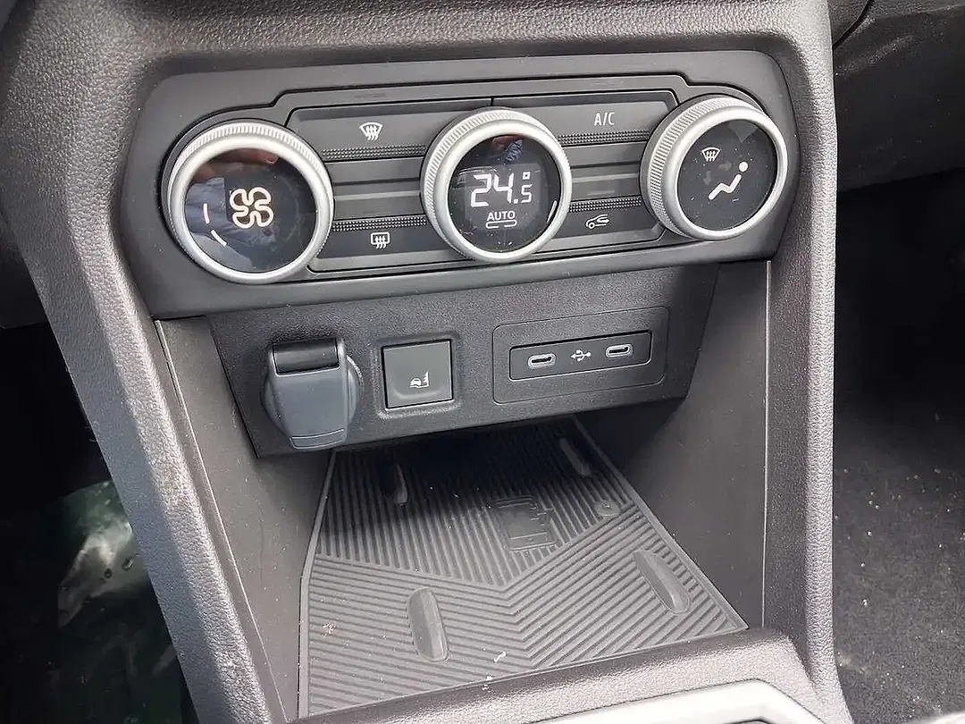 Dacia Sandero - Thumbnail 12