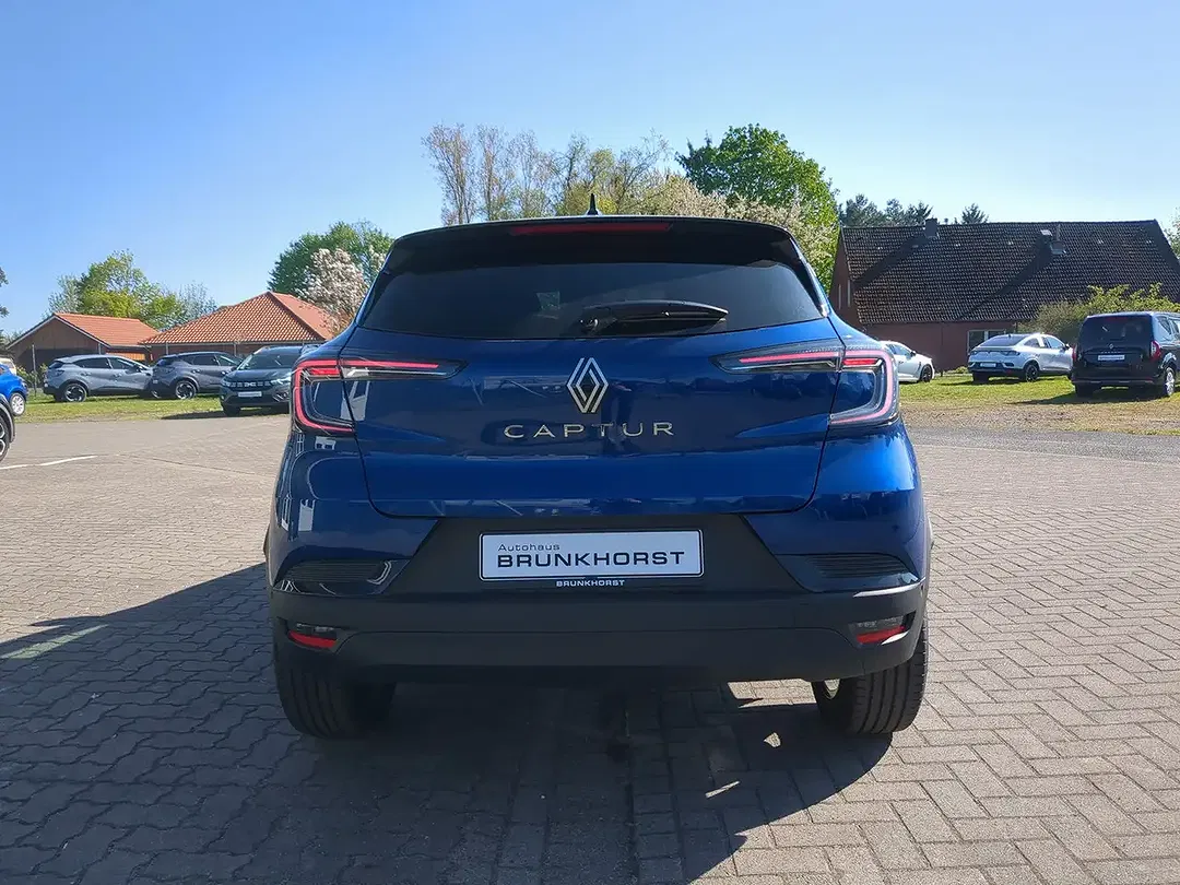 Renault Captur - Thumbnail 2