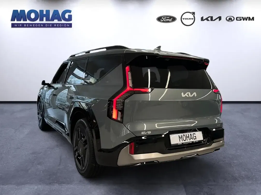 Kia EV9 - Thumbnail 4