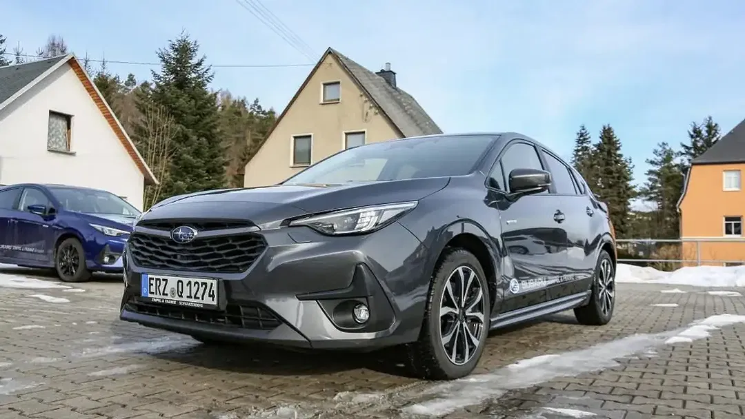 Subaru Impreza - Thumbnail 2