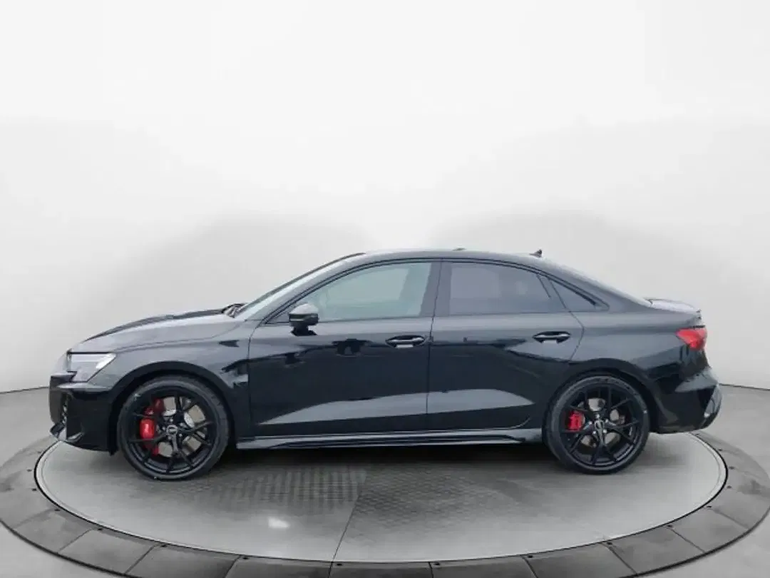 Audi RS3 - Thumbnail 2