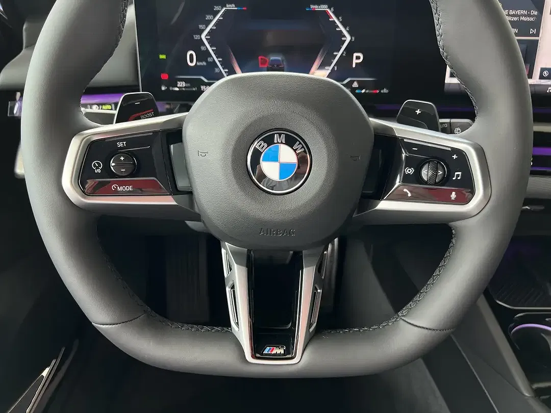 BMW 520 - Thumbnail 12