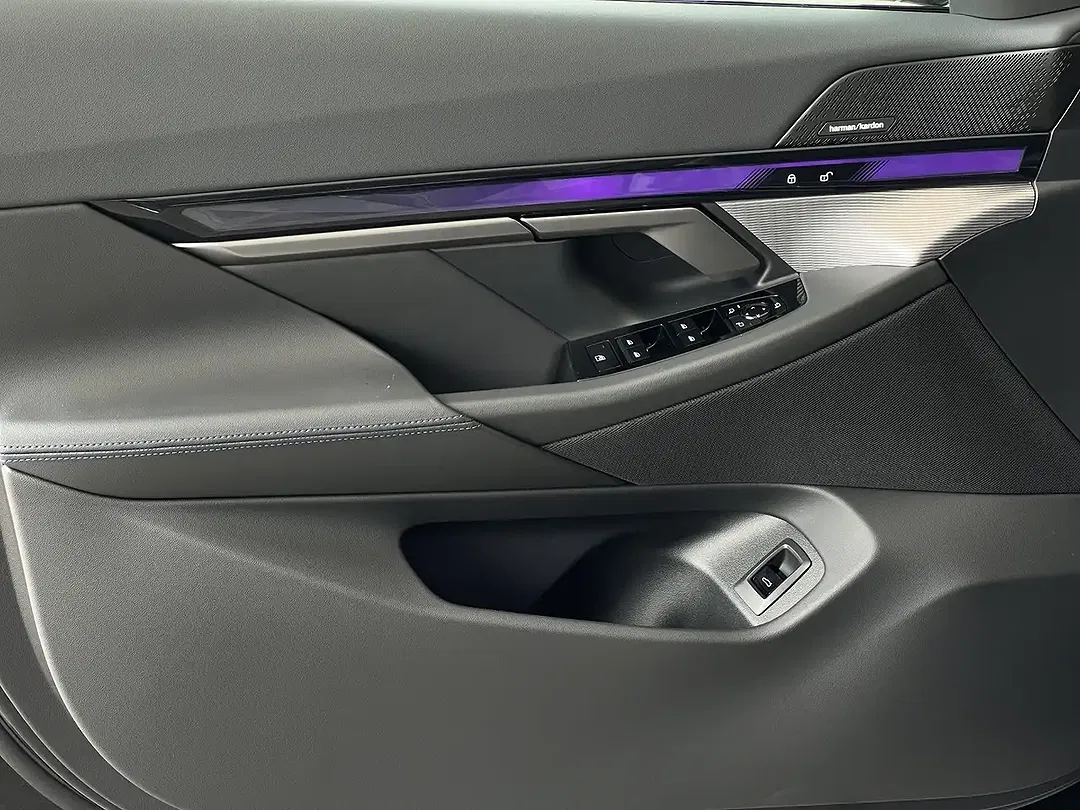 BMW 520 - Thumbnail 14