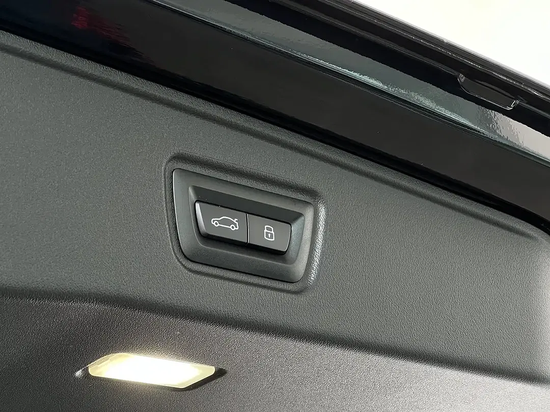 BMW 520 - Thumbnail 15