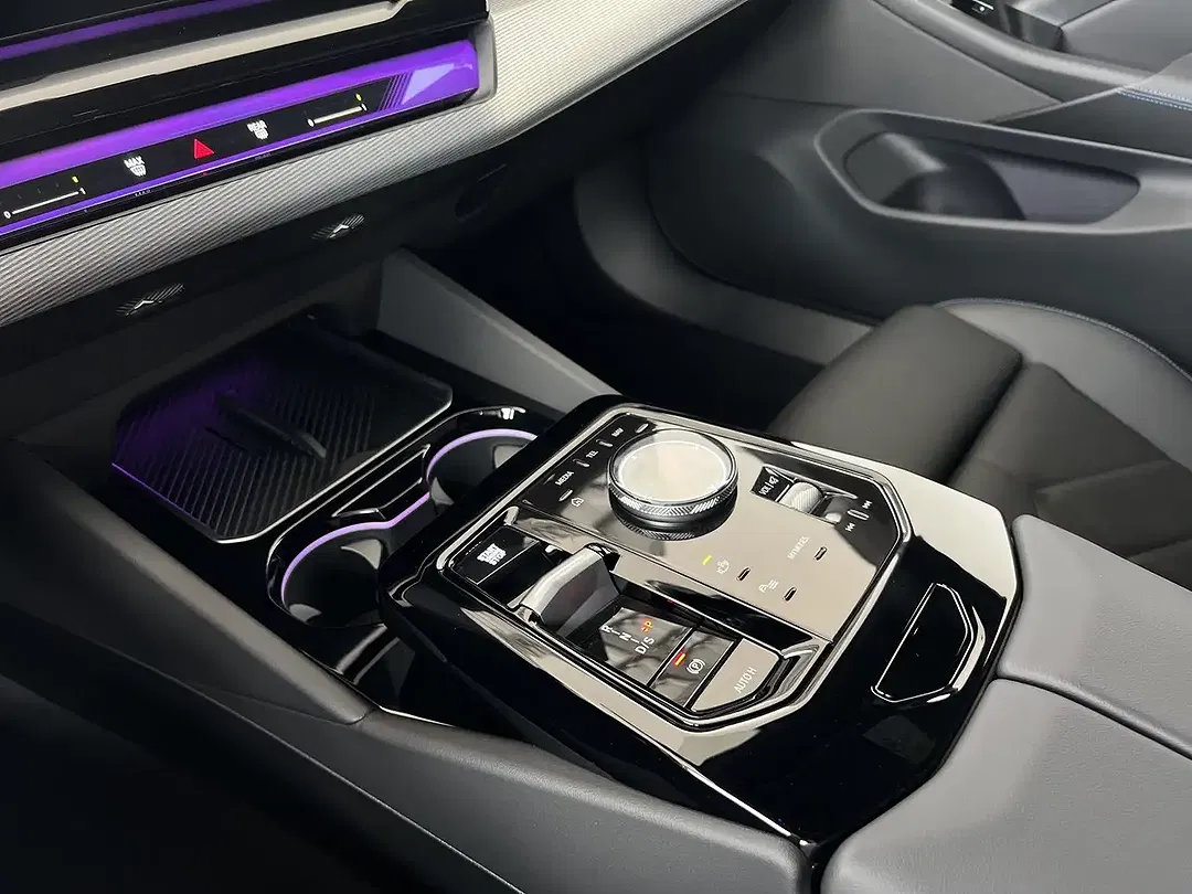 BMW 520 - Thumbnail 9