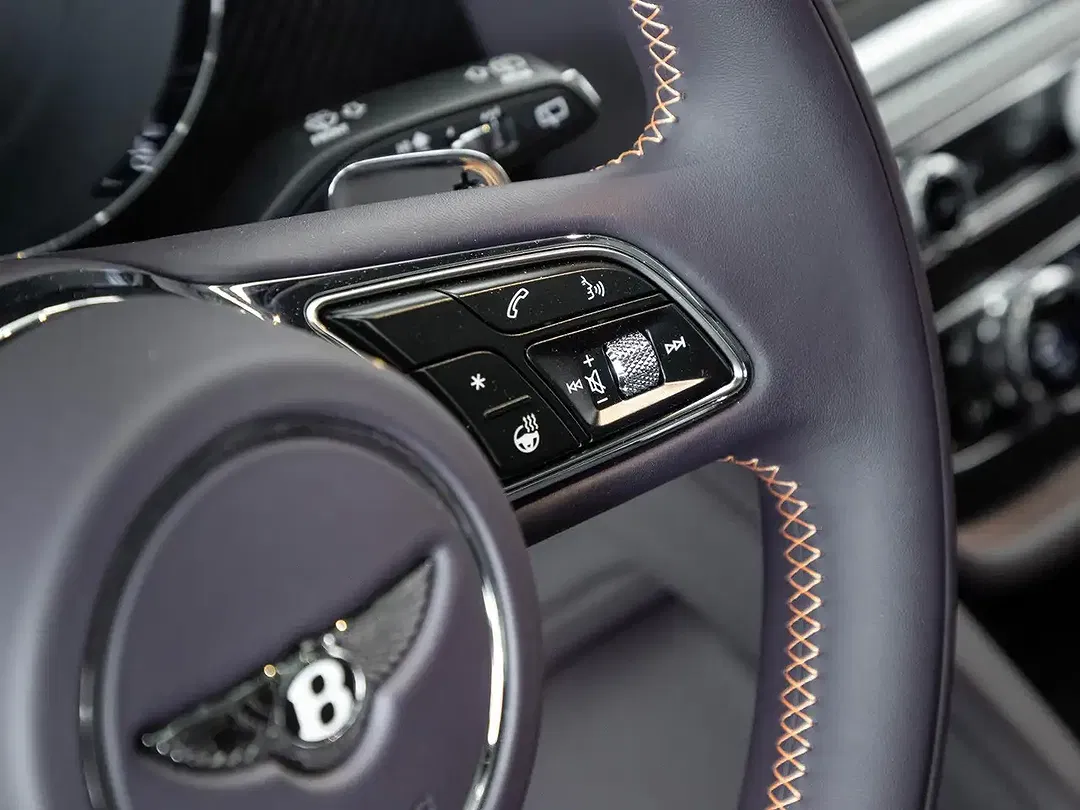 Bentley Bentayga - Thumbnail 12