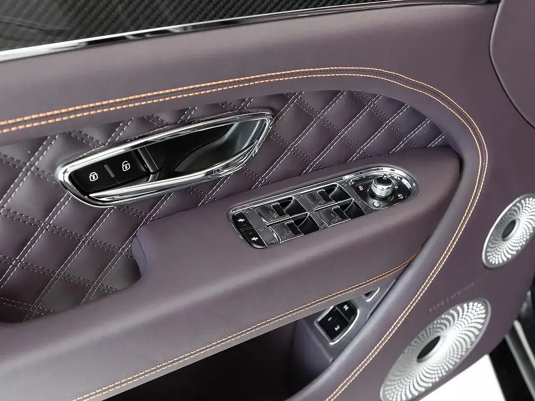 Bentley Bentayga - Thumbnail 20