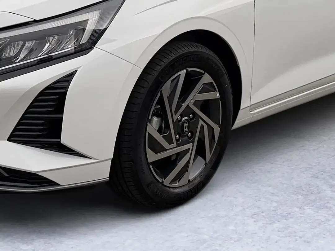 Hyundai i20 - Thumbnail 6
