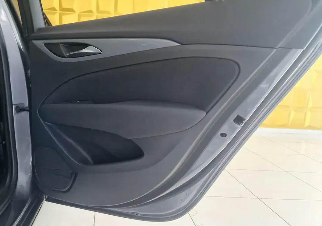 Opel Insignia - Thumbnail 14