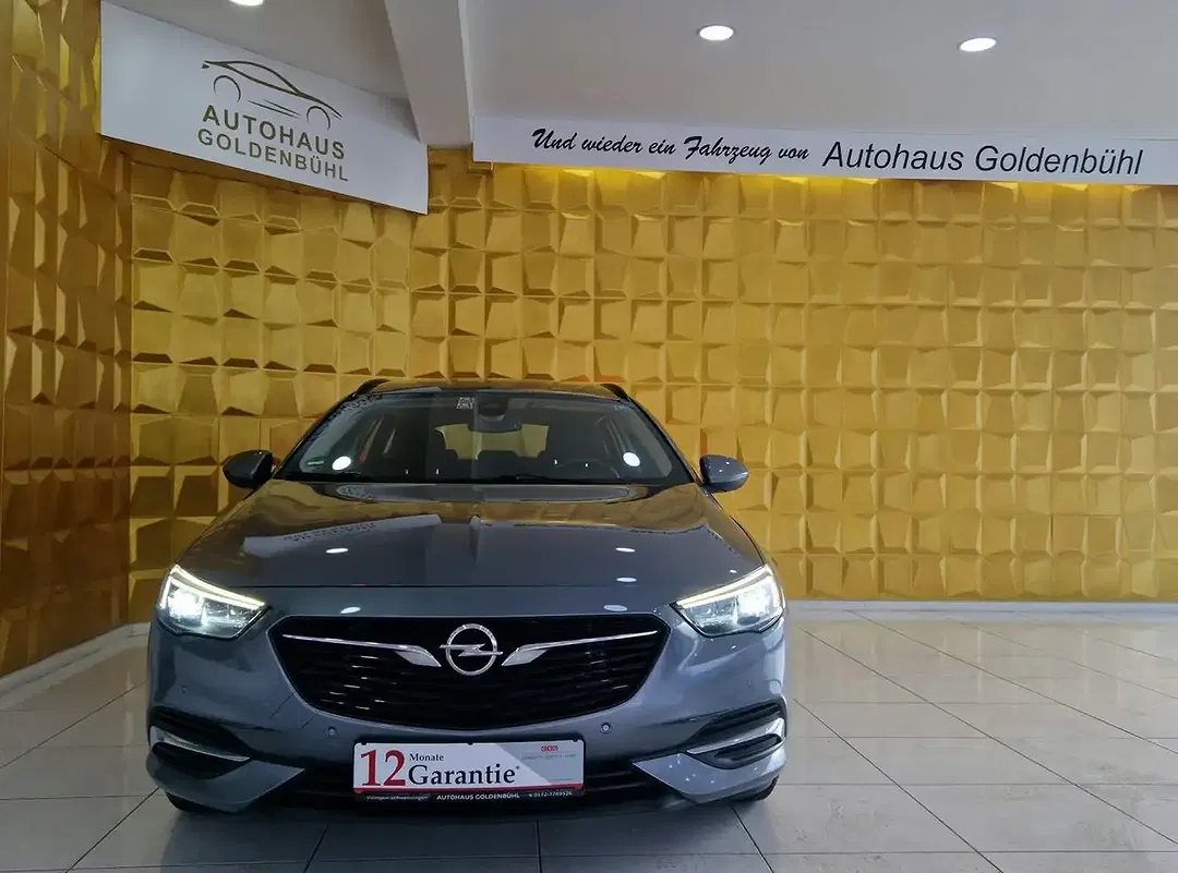 Opel Insignia - Thumbnail 2