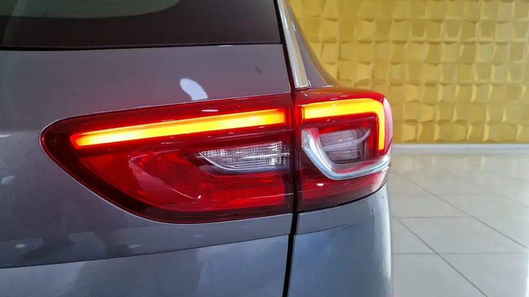 Opel Insignia - Thumbnail 9