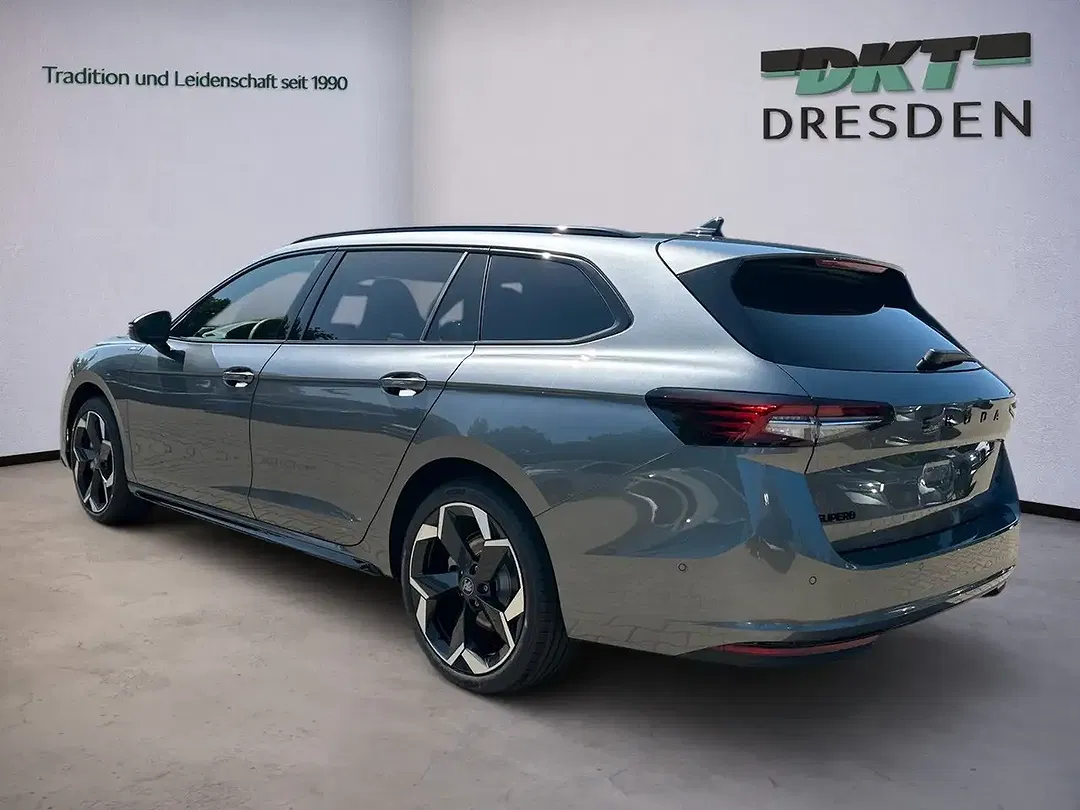 Skoda Superb - Thumbnail 7