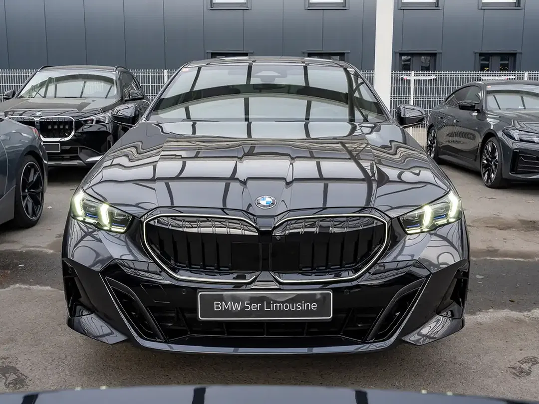 BMW 520 - Thumbnail 3