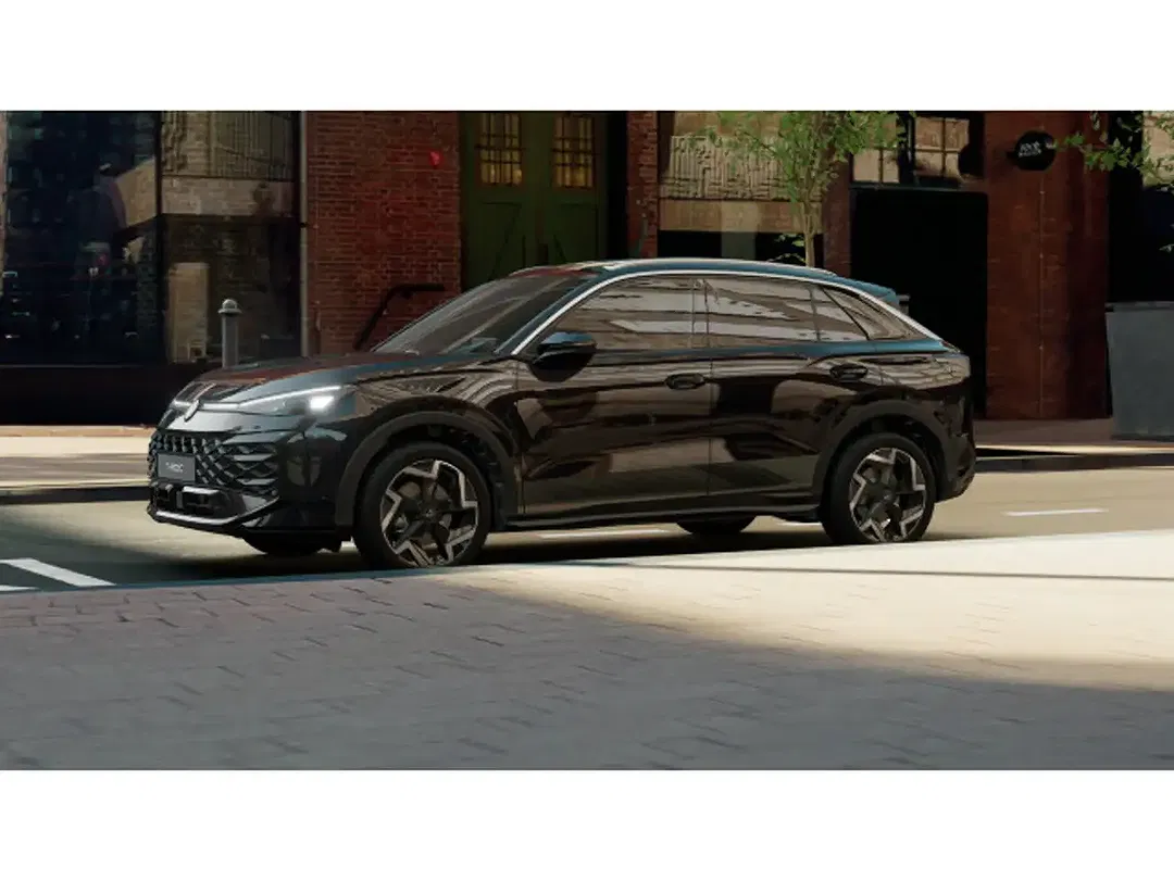 Volkswagen T-Roc - Thumbnail 3