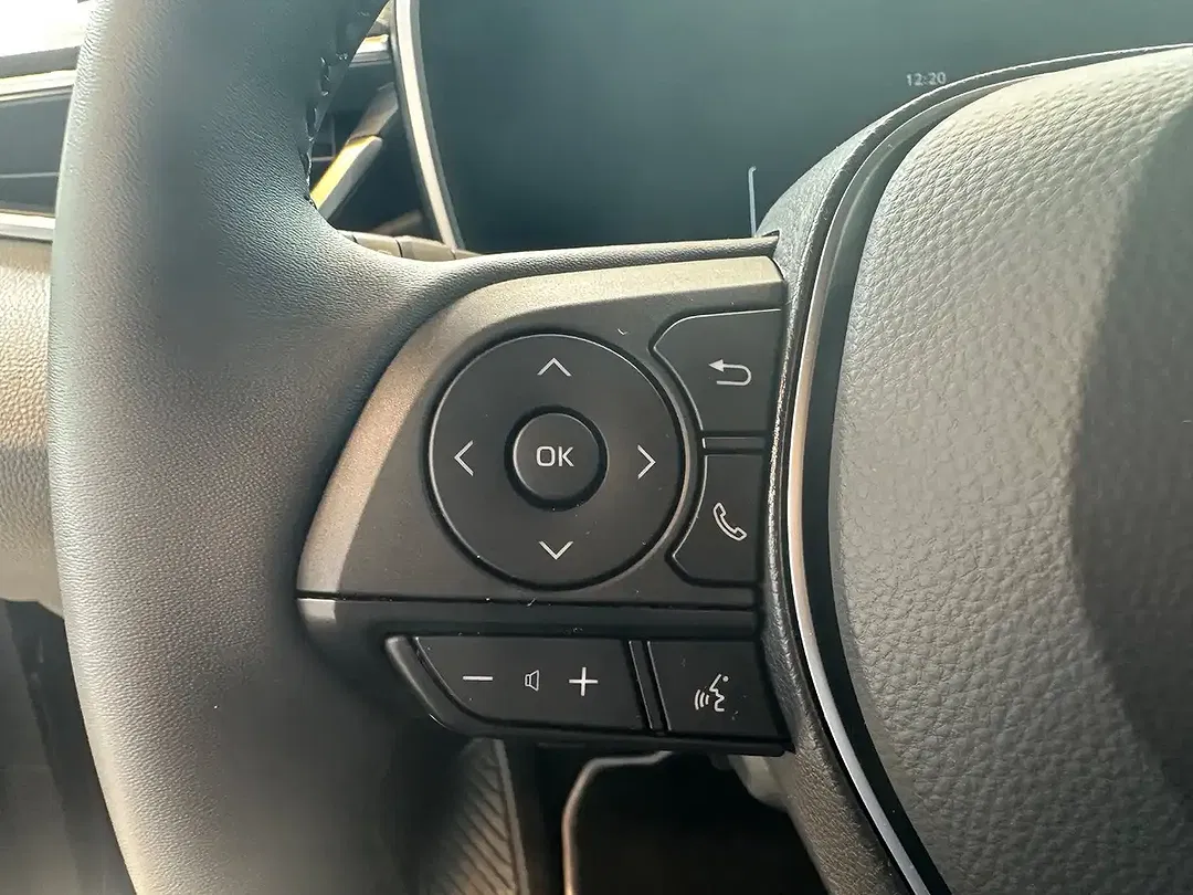Toyota Corolla - Thumbnail 13