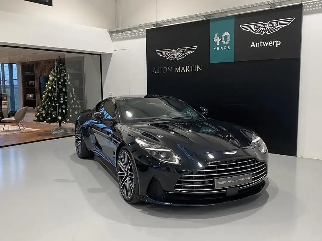 Aston Martin DB12 - Thumbnail 2