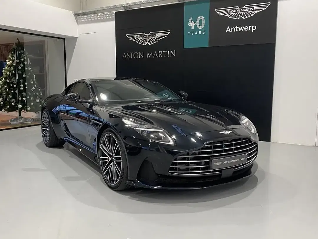 Aston Martin DB12 - Thumbnail 4