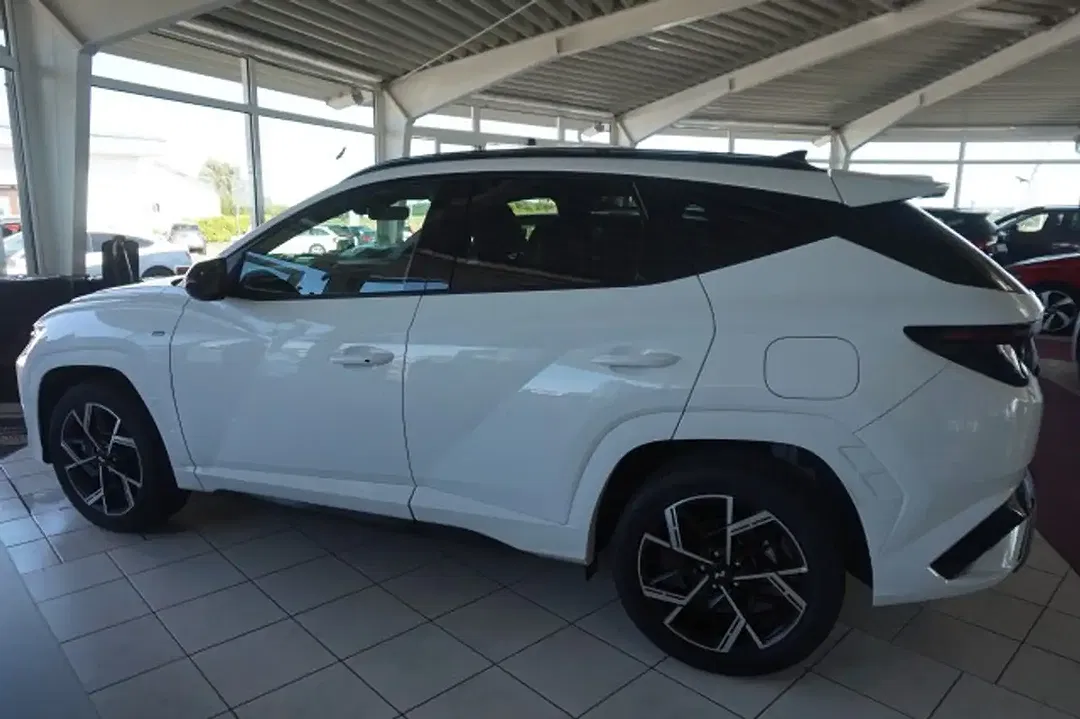 Hyundai TUCSON - Thumbnail 3