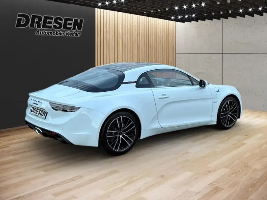 Alpine A110 - Thumbnail 3