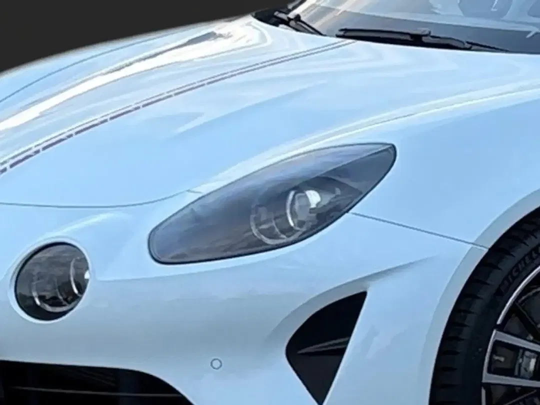 Alpine A110 - Thumbnail 5