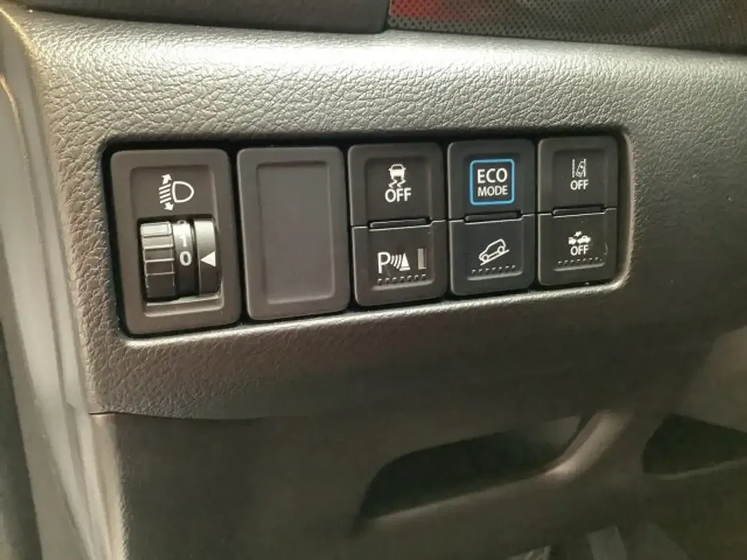 Suzuki Vitara - Thumbnail 13