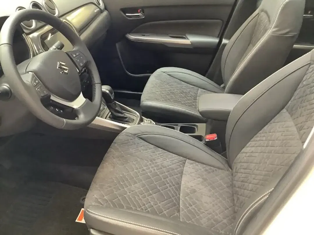 Suzuki Vitara - Thumbnail 6