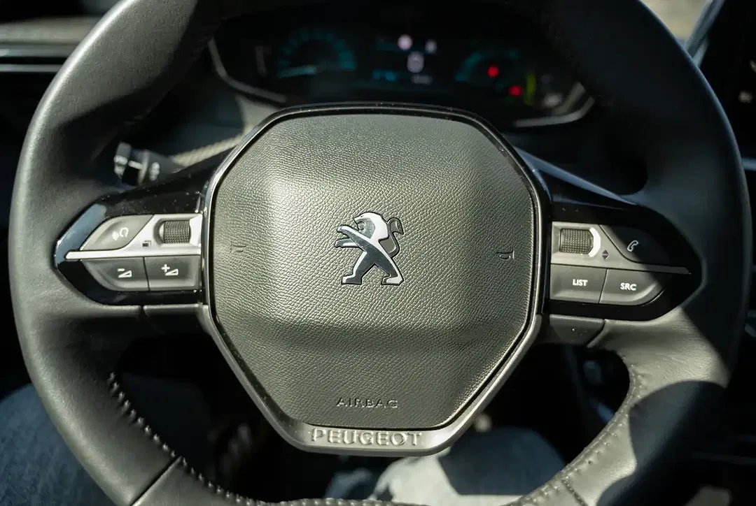 Peugeot 2008 - Thumbnail 11