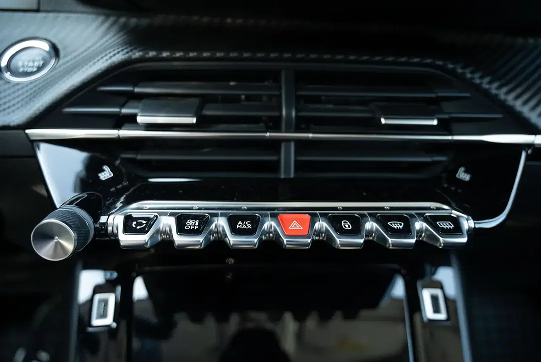 Peugeot 2008 - Thumbnail 6