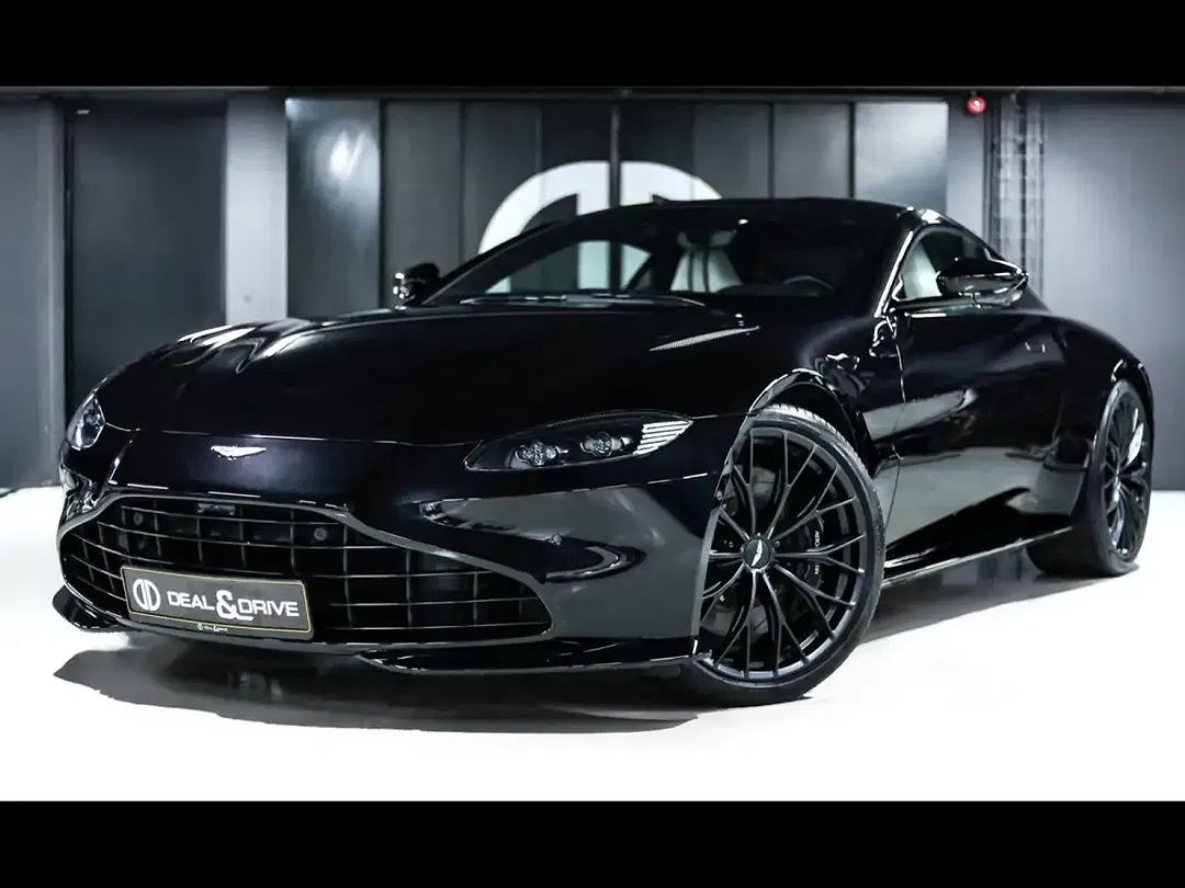 Aston Martin V8 Coupe