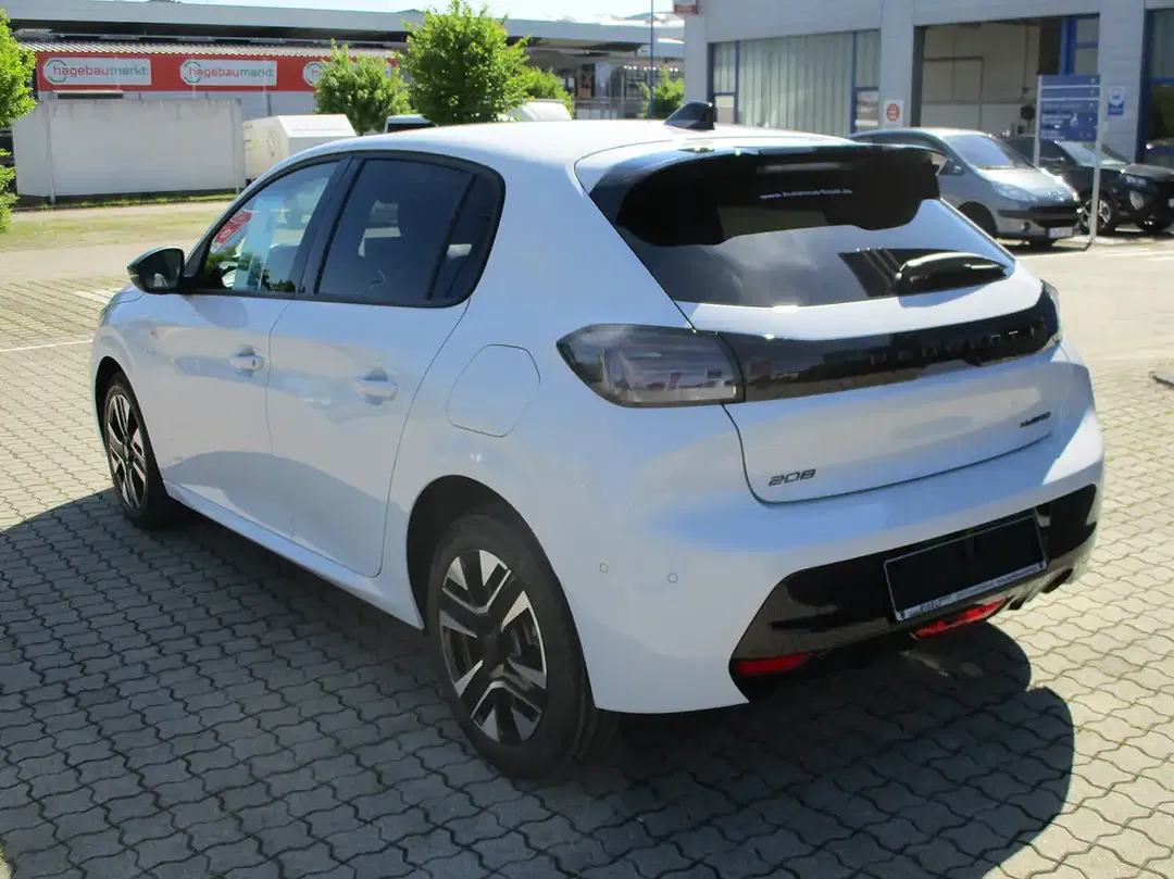 Peugeot 208 - Thumbnail 6