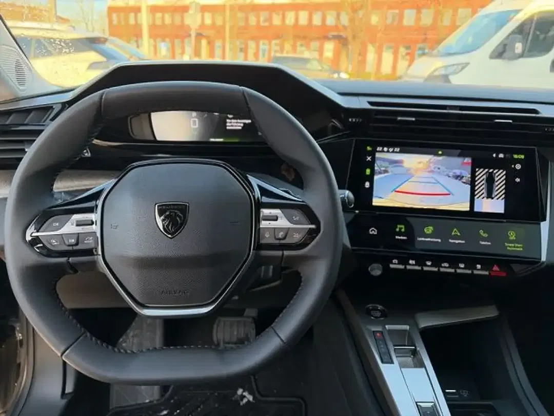 Peugeot 308 - Thumbnail 12