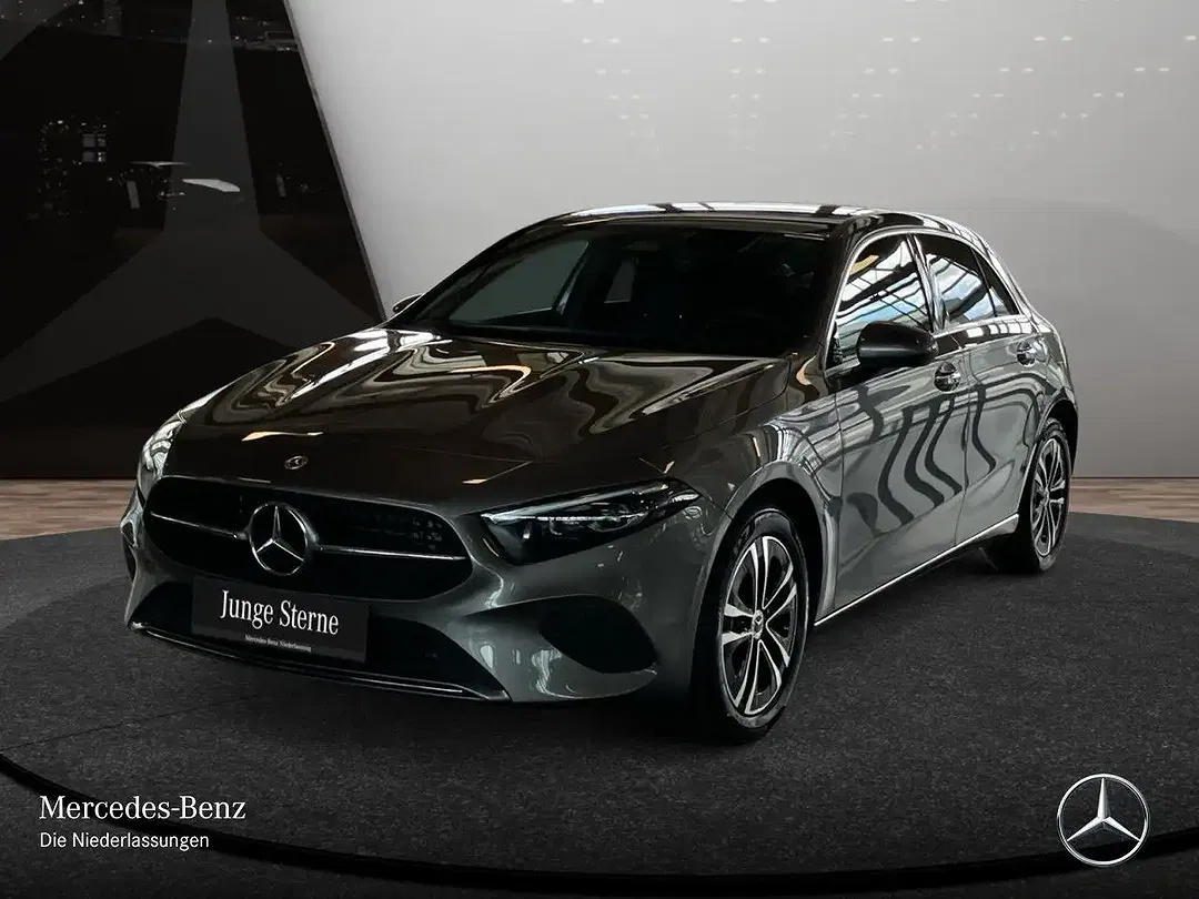 Mercedes-Benz A 250 - Thumbnail 1