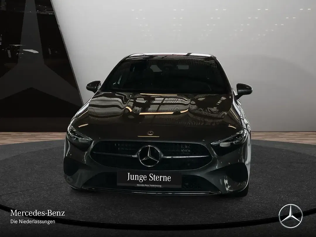 Mercedes-Benz A 250 - Thumbnail 2