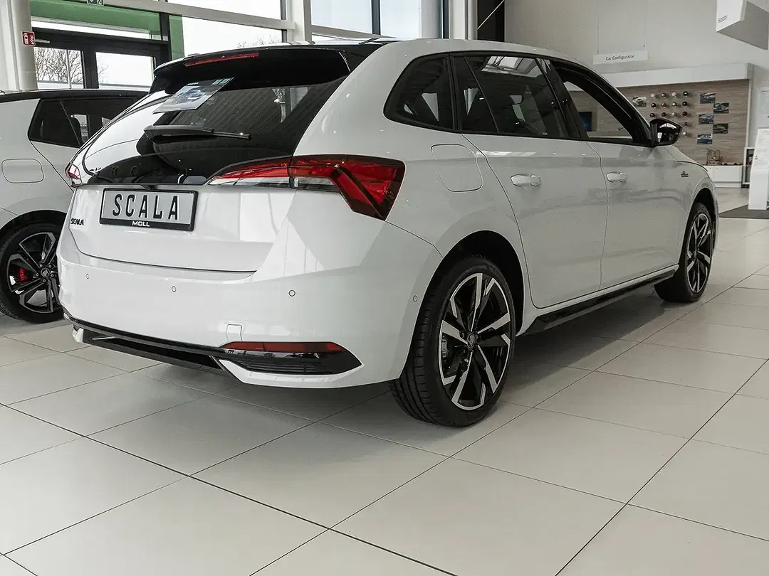 Skoda Scala - Thumbnail 2