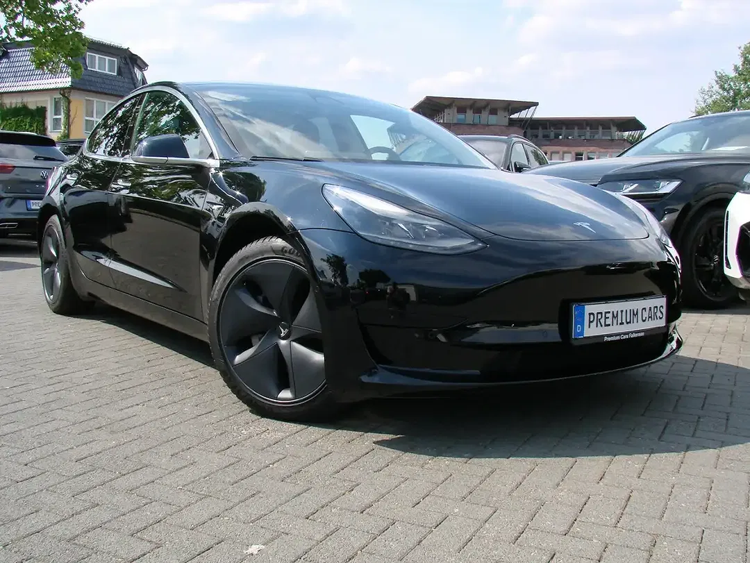 Tesla Model 3 RWD Standard Range Plus