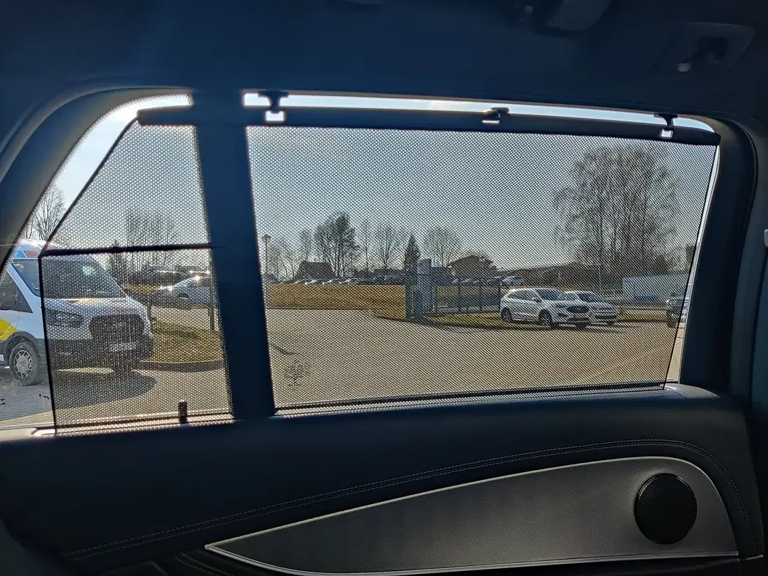Mercedes-Benz E 300 - Thumbnail 14