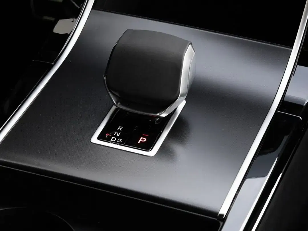 Land Rover Range Rover Evoque - Thumbnail 11