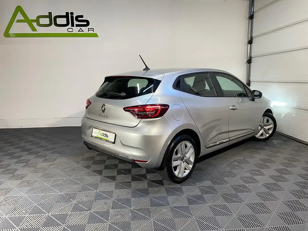 Renault Clio - Thumbnail 2