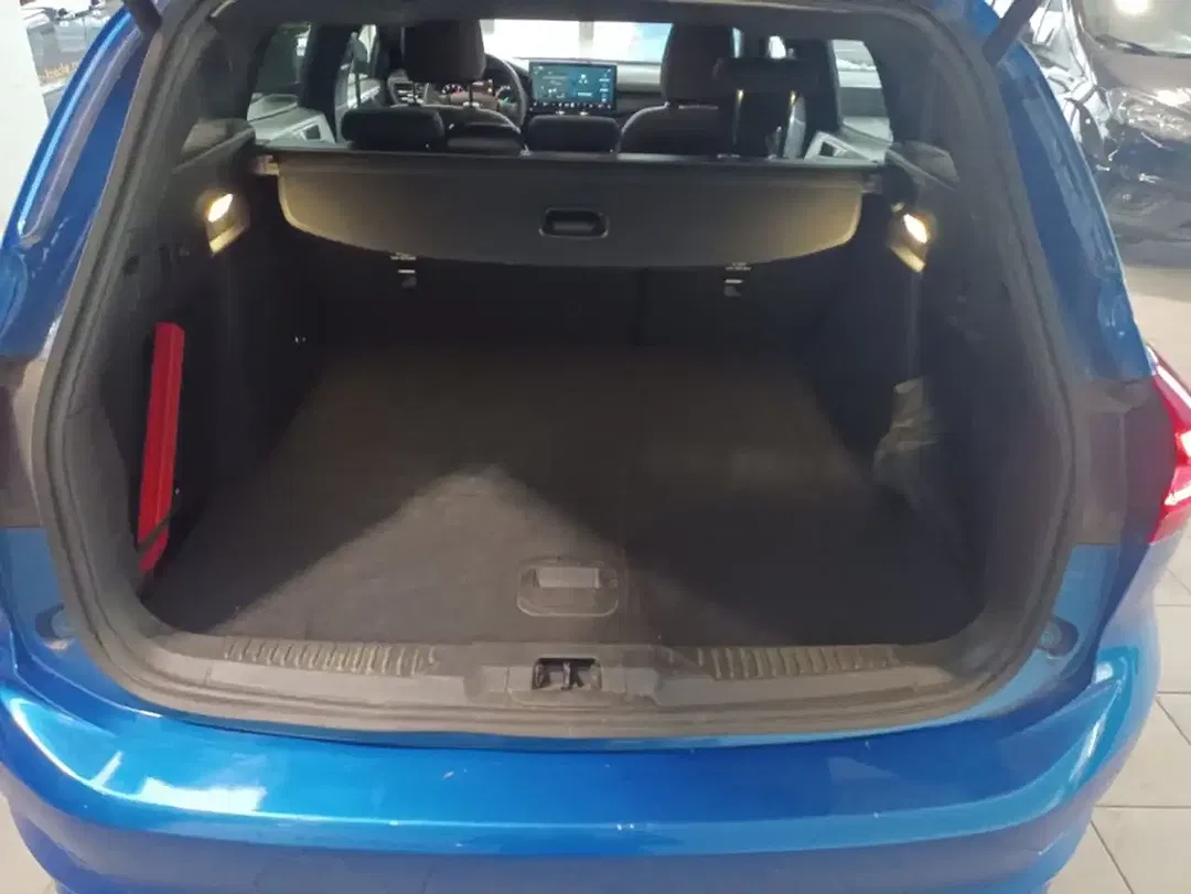 Ford Focus - Thumbnail 13