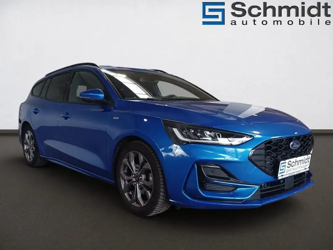Ford Focus - Thumbnail 5