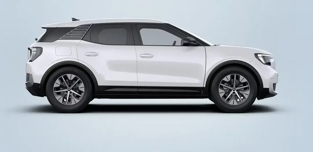 Ford Explorer - Thumbnail 2