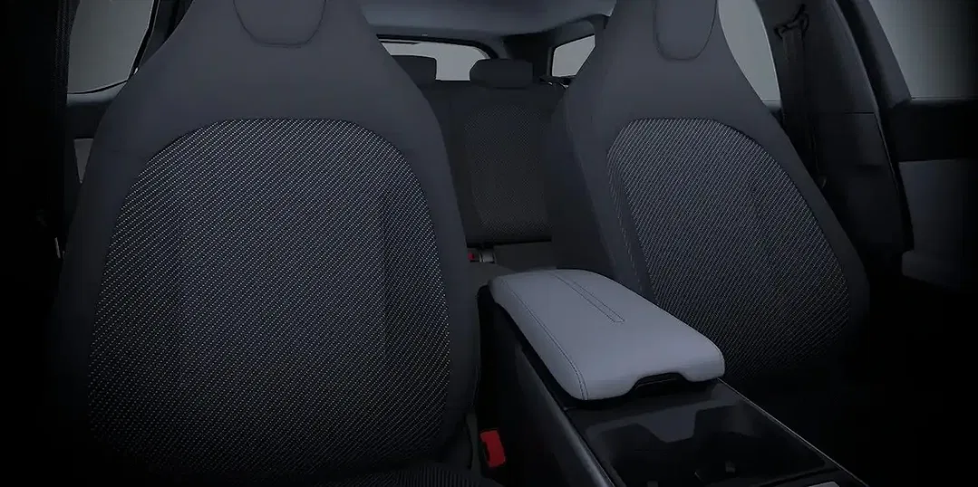 Ford Explorer - Thumbnail 7