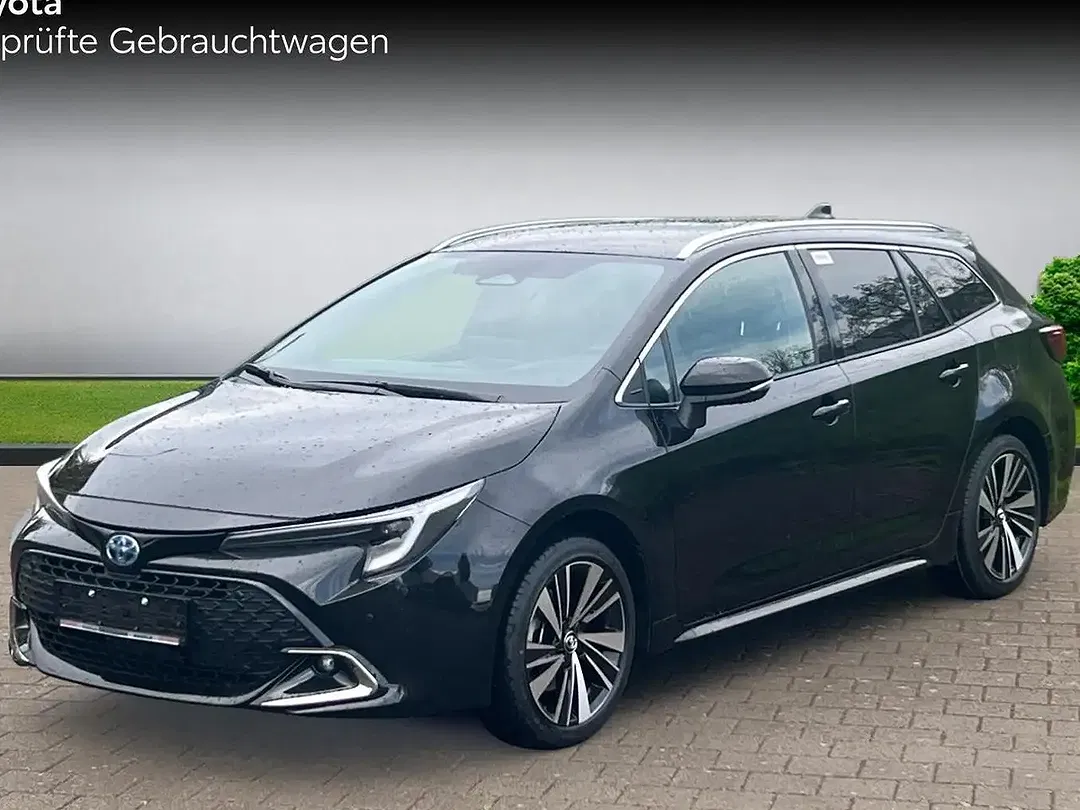 Toyota Corolla - Thumbnail 1