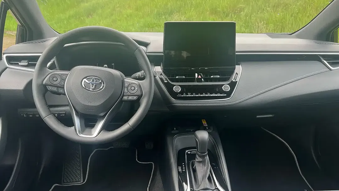 Toyota Corolla - Thumbnail 8